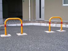 車止め